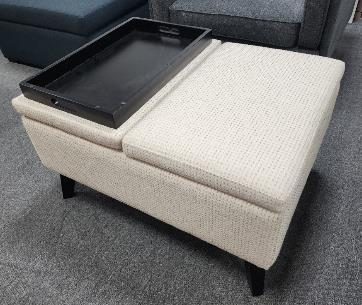 [HGP-CHR-135] White Anemone Chair