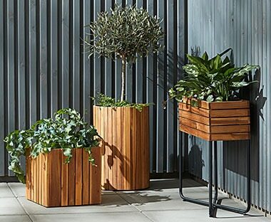 [planter_11] Square Wooden Planter with Stand